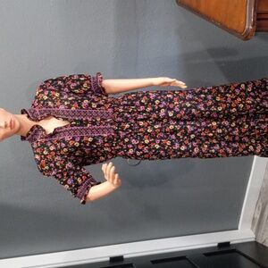 London Style Women's Floral Maxi Dress Short Ruffled Sleeves V-neckline Size 12